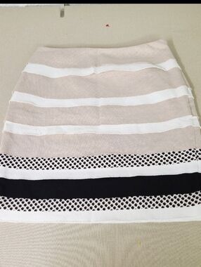 White House Black Market Layered Skirt Linen Size 6